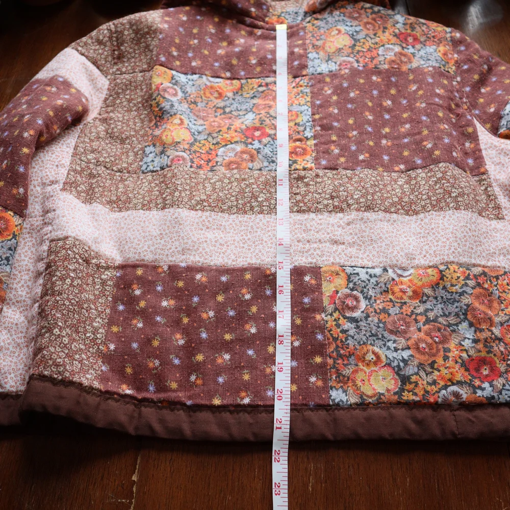 SOLD!!! Upcycled Floral Patchwork Jacket Vintage Quilt Peter Pan Collar OS - Picture 6 of 6